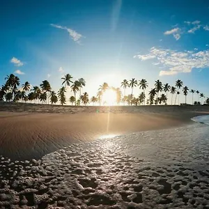 flat-maracaipe-porto-de-galinhas-maraca-beach-i.portodegalinhashotels.com/